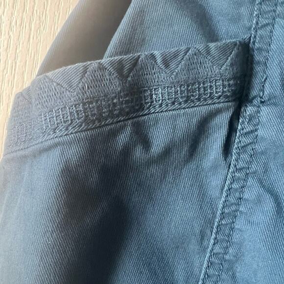 Anthropologie Ellie
Embroidered Utility High Waisted Paperbag Pants
Blue Size 4 - Picture 8 of 8